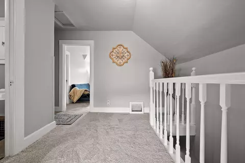 Entry Way - 1209 N Drew St, Appleton, WI 54911 photo 2 of 3