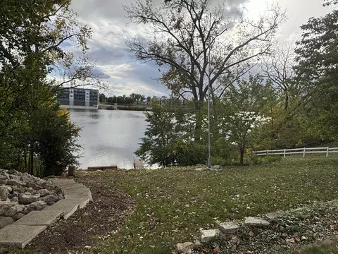 1601 W Main St, Appleton, WI 54911 photo 12
