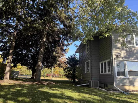 1601 W Main St, Appleton, WI 54911 photo 6
