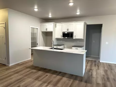 n9389 Gemstone Court, Appleton, WI 54915 photo 3