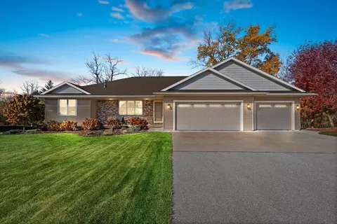 945 Tanglewood Dr, Little Suamico, WI 54141