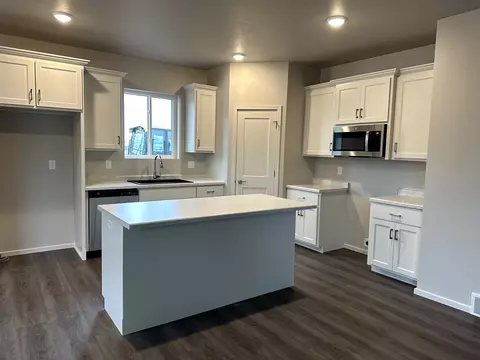 n9395 Gemstone Court, Appleton, WI 54915 photo 5