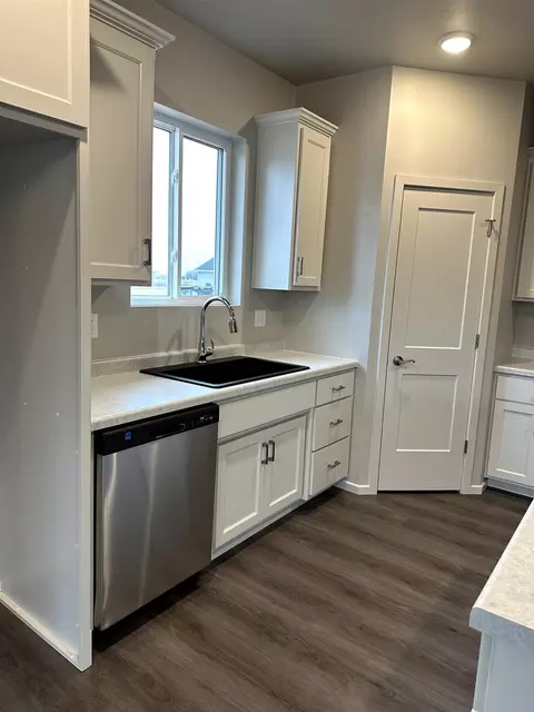 n9395 Gemstone Court, Appleton, WI 54915 photo 8
