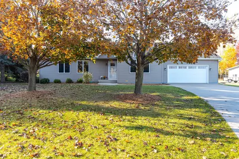 n3251 Wisconsin 76, Hortonville, WI 54944