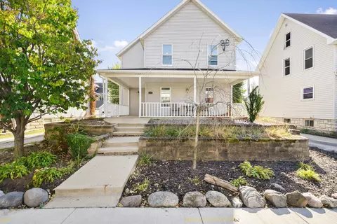 104 Hamilton Pl, Fond Du Lac, WI 54935
