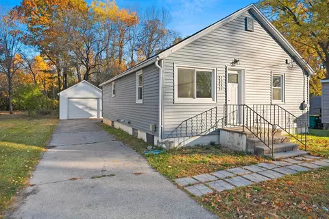 3452 Highland Ave, Marinette, WI 54143
