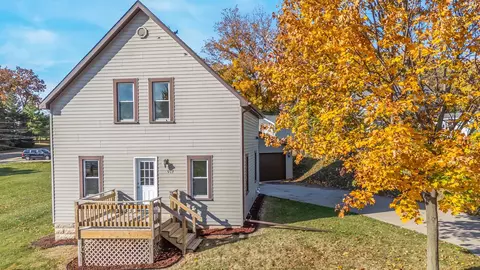 917 Terry Ln, Kaukauna, WI 54130