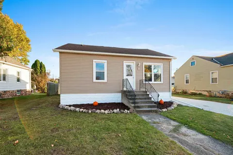 258 E Scott St, Fond Du Lac, WI 54935