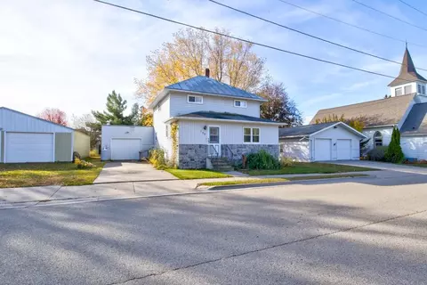 109 Harley St, Lena, WI 54139
