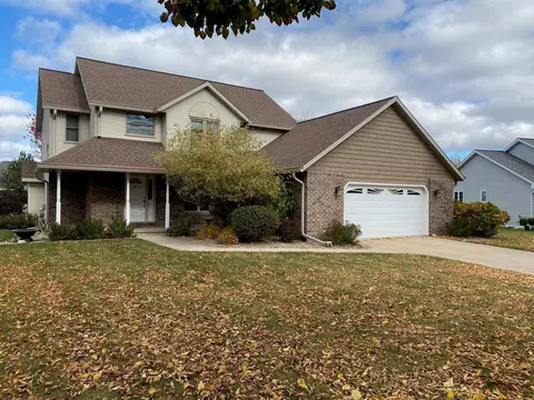2796 W Carrera Ct, Green Bay, WI 54311