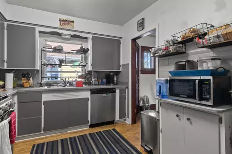 Kitchen - 203 N Mason St, Appleton, WI 54914 photo 2 of 3