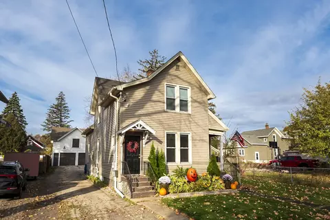 681 Grove St, Oshkosh, WI 54901