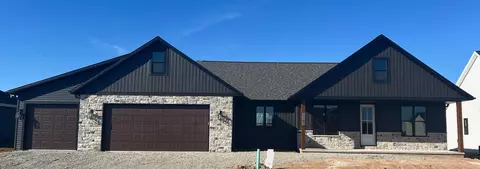 1167 Applewood Dr, De Pere, WI 54115