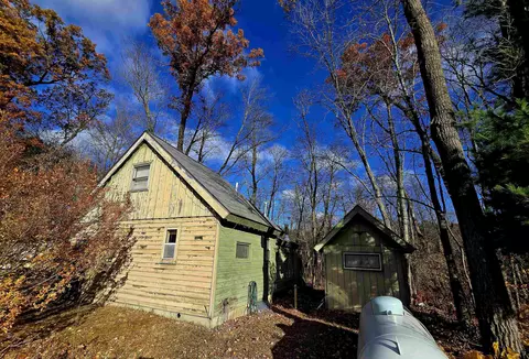 404 County Road O, Hancock, WI 54943