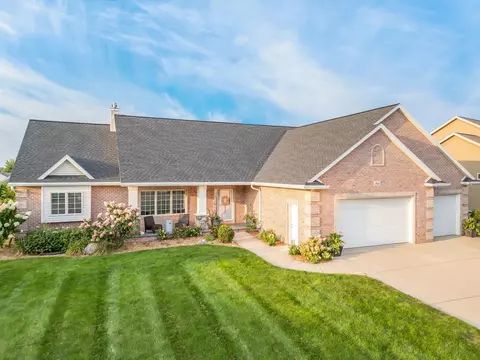 3663 Kendlewood Ct, De Pere, WI 54115
