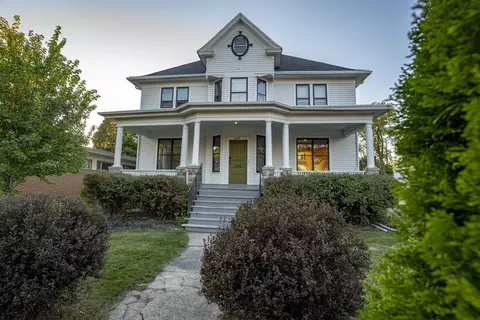 428 S Webster Ave, Green Bay, WI 54301