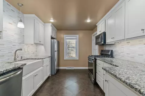 1005 Red Oak Ln, Appleton, WI 54915 photo 7