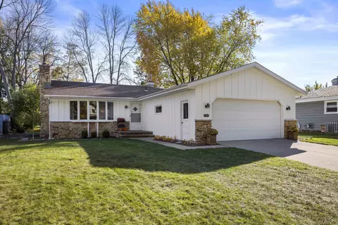 1500 Rebecca Ln, Appleton, WI 54915