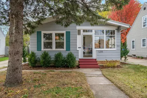 1205 W Commercial St, Appleton, WI 54914 photo 3