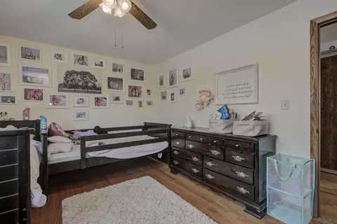 Bedroom - 2015 Palisades Dr, Appleton, WI 54915 photo 7 of 8