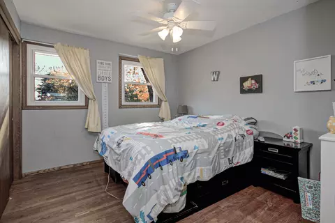 Bedroom - 2015 Palisades Dr, Appleton, WI 54915 photo 6 of 8