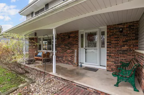 Exterior - 2015 Palisades Dr, Appleton, WI 54915 photo 19 of 22