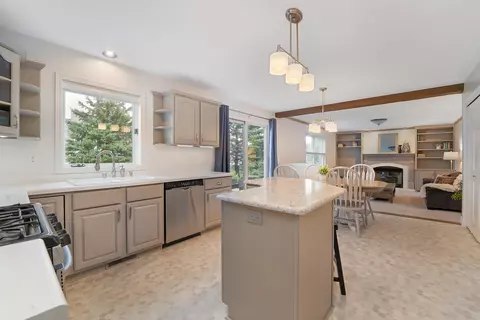 232 W Wildplum Ct, Appleton, WI 54913 photo 11