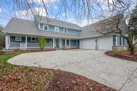 1066 Huntington Way, Suamico, WI 54173