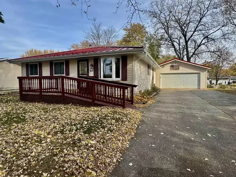 224 S Washington St, Berlin, WI 54923