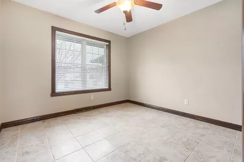 Bedroom - 4800 N Indigo Ln, Appleton, WI 54913 photo 5 of 7