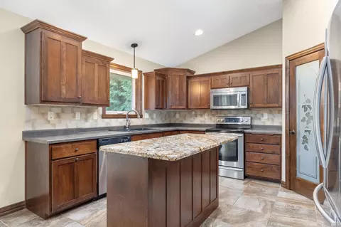 Kitchen - 4800 N Indigo Ln, Appleton, WI 54913 photo 1 of 5