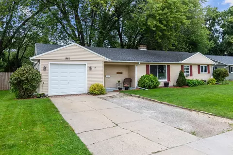 961 Hunt Ave, Neenah, WI 54956