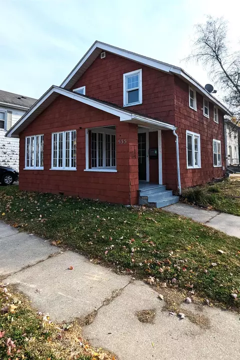 535 W 6th St, Appleton, WI 54911