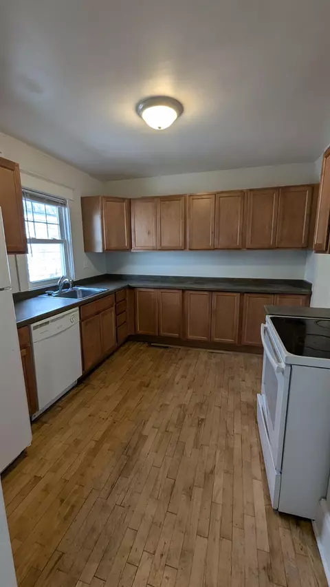 535 W 6th St, Appleton, WI 54911 photo 8