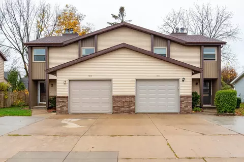 1015 Babcock St #1017, Neenah, WI 54956