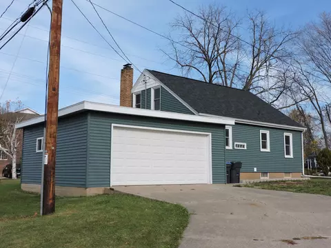 433 Cleveland St, Winneconne, WI 54986