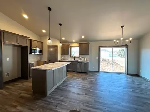 Kitchen - 1201 S Kensington Dr, Appleton, WI 54915 photo 5 of 5
