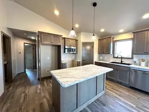 Kitchen - 1201 S Kensington Dr, Appleton, WI 54915 photo 1 of 5