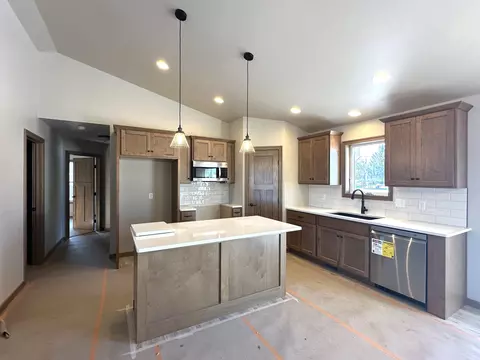1225 S Kensington Dr, Appleton, WI 54915 photo 3