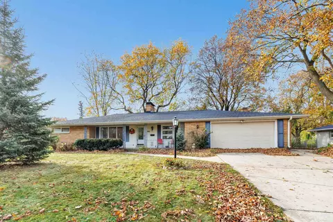 241 St Marys Blvd, Green Bay, WI 54301