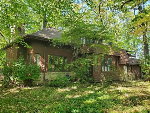 n5798 Wolf River Court, Shawano, WI 54166