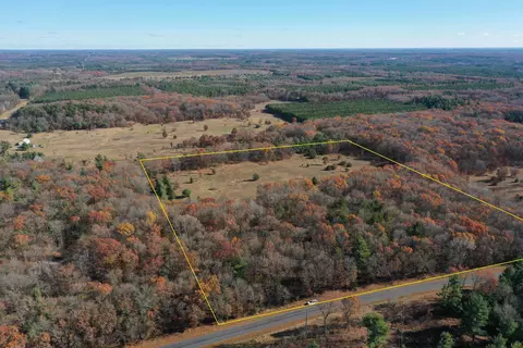 12 Th Ave, Wautoma, WI 54982