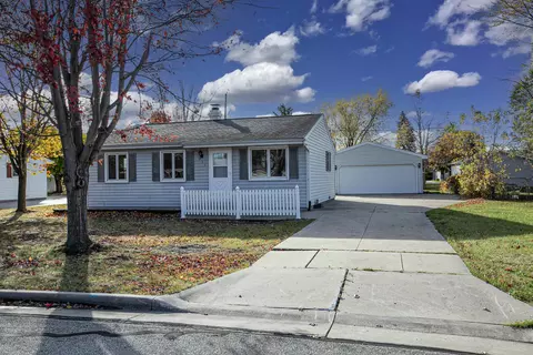 355 Mark Ct, Neenah, WI 54956
