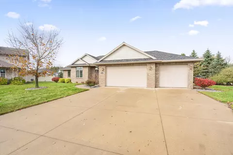 Exterior - 4511 Skyway Ct, Appleton, WI 54913 photo 11 of 11