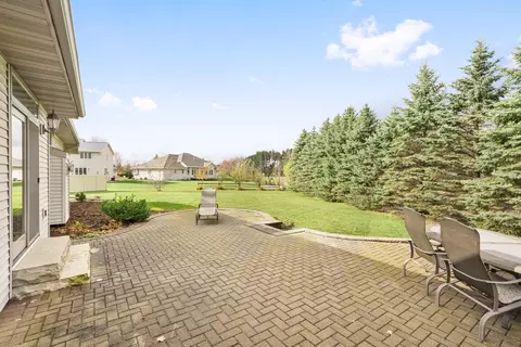 Exterior - 4511 Skyway Ct, Appleton, WI 54913 photo 2 of 11