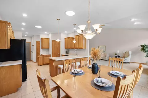 Dining - 4511 Skyway Ct, Appleton, WI 54913 photo 3 of 3