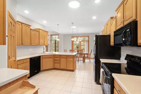 Kitchen - 4511 Skyway Ct, Appleton, WI 54913 photo 3 of 3