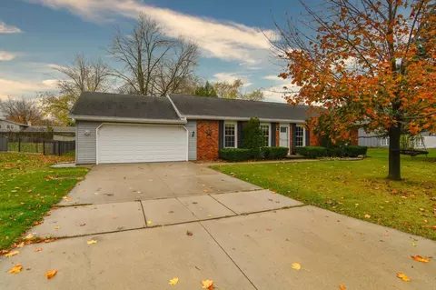 1267 Killdeer Ln, Green Bay, WI 54313