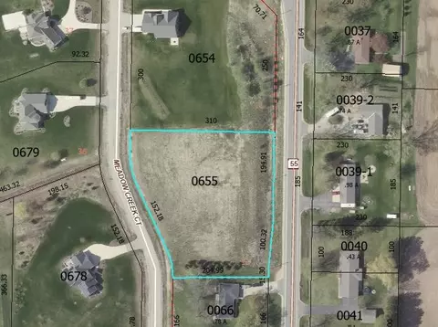 meadow creek court, Kaukauna, WI 54130