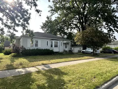 607 S Maple St, Green Bay, WI 54304